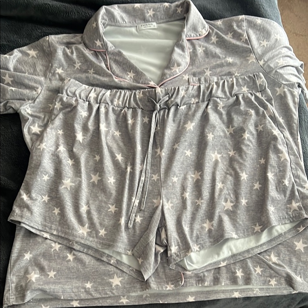 Women's Star Print Pajama Set